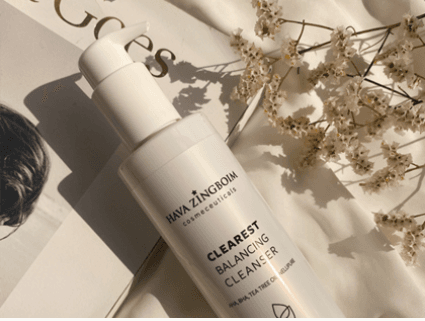 קלינזר ClearEst של חוה זינגבוים – ניקוי מאזן לעור הפנים